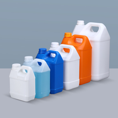 Logo personnalisé HDPE carré plastique Jerry peut tambour pour les produits chimiques Container de différentes tailles