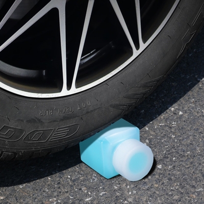 Bouteille carrée à cou étroit de 40 ml pour le stockage des échantillons chimiques